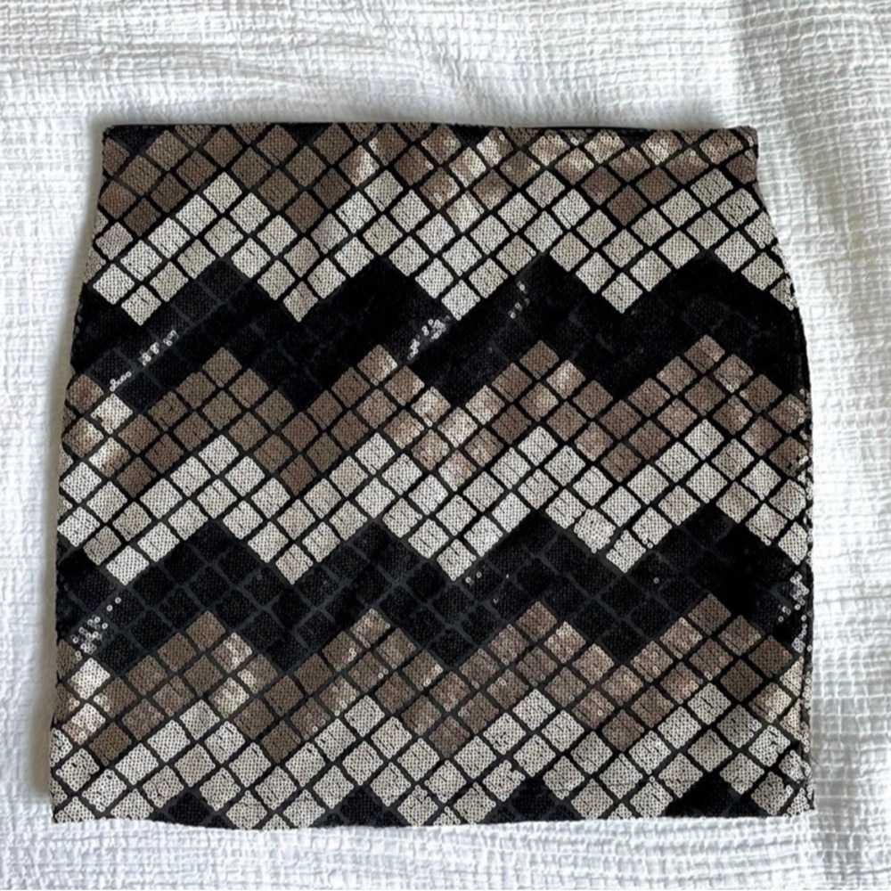 Sequin skirt geometric gold black silver